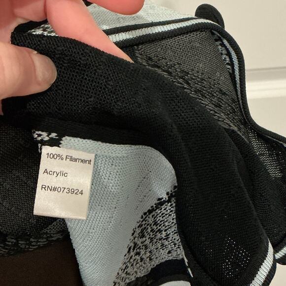 Ming Wang Women’s Black Gray Blue Geometric Art to Wear Sweater Cardigan Size XL - Picture 10 of 13